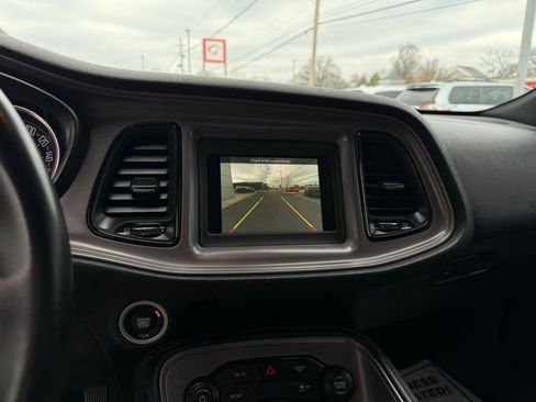 Used 2023 Dodge Challenger SXT image 47