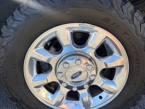 Used 2016 Ford F250 Lariat w/ Lariat Ultimate Package image 30