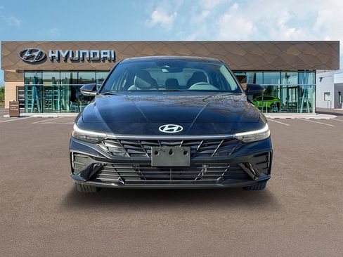 New 2025 Hyundai Elantra Blue image 12