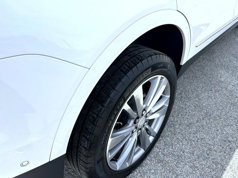 Certified 2023 Cadillac XT5 Premium Luxury w/ Technology Package AWD/4WD image 12