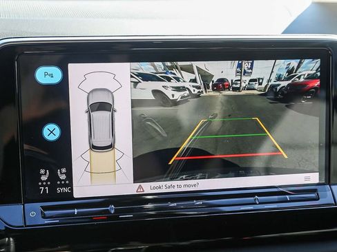 New 2026 Volkswagen Atlas Cross Sport SE image 31