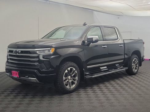 Used 2024 Chevrolet Silverado 1500 High Country w/ Technology Package image 1