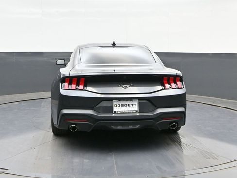 Used 2024 Ford Mustang Premium RWD image 8