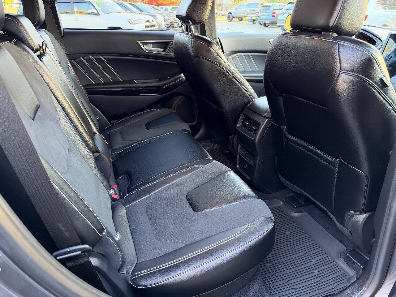 Used 2022 Ford Edge ST AWD/4WD image 12