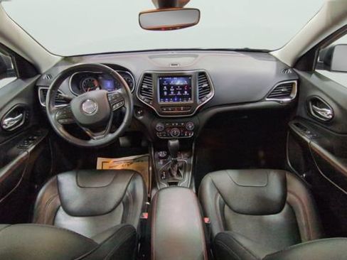 Used 2021 Jeep Cherokee Trailhawk w/ Sun, Sound & Nav Group AWD/4WD image 10