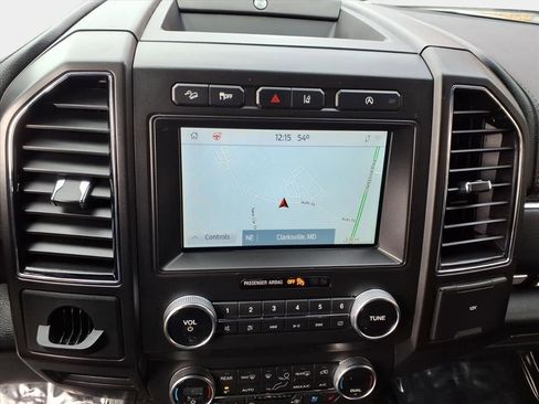 Used 2021 Ford Expedition Limited image 24