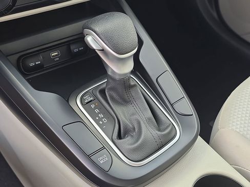 Certified 2025 Kia Soul LX image 25