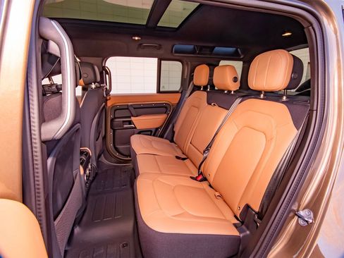 New 2025 Land Rover Defender 110 X image 46