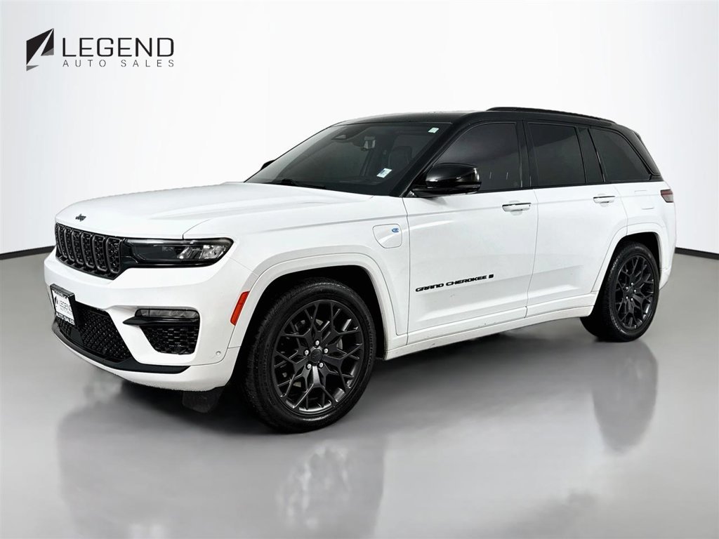 Used 2023 Jeep Grand Cherokee Summit AWD/4WD image 1