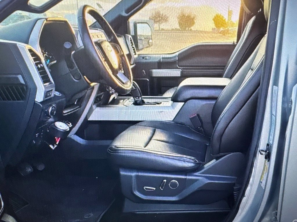 Used 2018 Ford F150 Lariat w/ Equipment Group 502A Luxury AWD/4WD image 9
