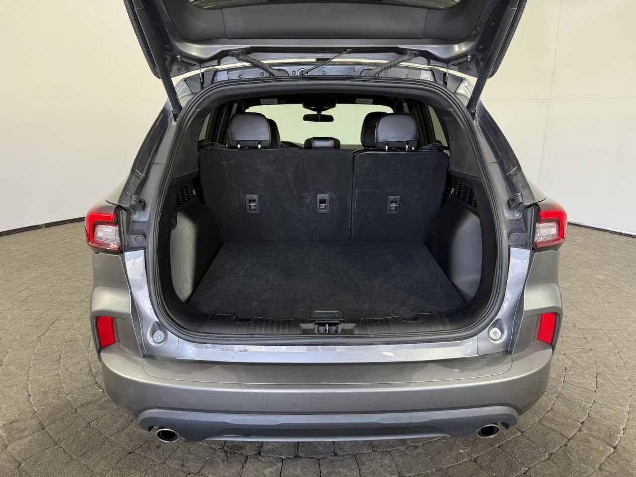 Used 2024 Ford Escape ST-Line FWD image 7
