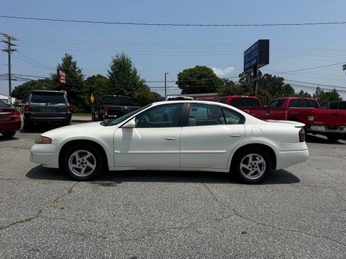 Used 2003 Pontiac Bonneville SE FWD image 4