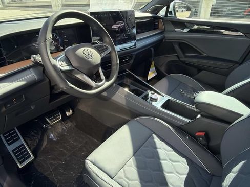 New 2026 Volkswagen Tiguan SEL R-Line AWD/4WD image 13