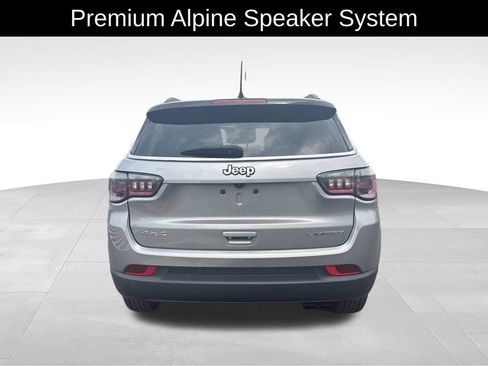 Certified 2022 Jeep Compass Limited w/ Sun and Sound Group AWD/4WD image 5
