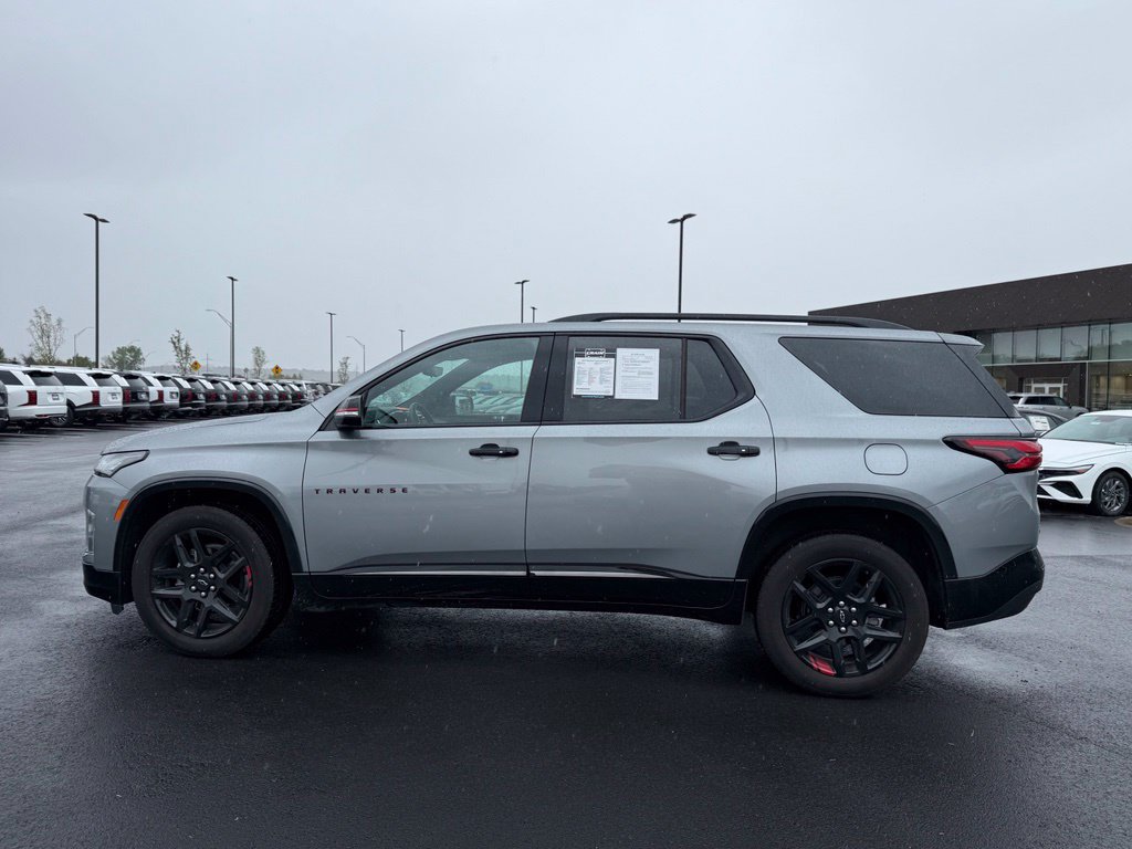 Used 2023 Chevrolet Traverse Premier w/ Redline Edition AWD/4WD image 8