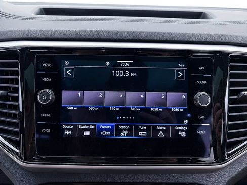Used 2023 Volkswagen Atlas Cross Sport SE w/ Panoramic Sunroof Package FWD image 19