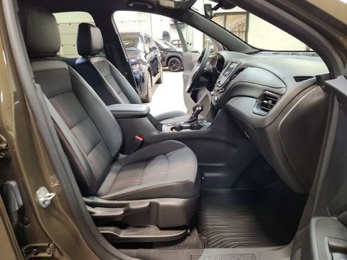 Used 2023 Chevrolet Equinox RS image 31