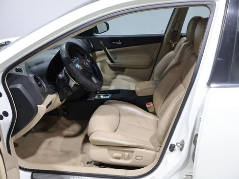 Used 2013 Nissan Maxima 3.5 SV w/ Premium Pkg FWD image 11