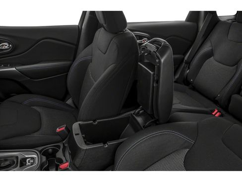 Used 2020 Jeep Cherokee Limited AWD/4WD image 9