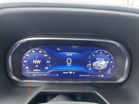 Used 2023 Chevrolet Suburban Z71 w/ Off-Road Capability Package image 11