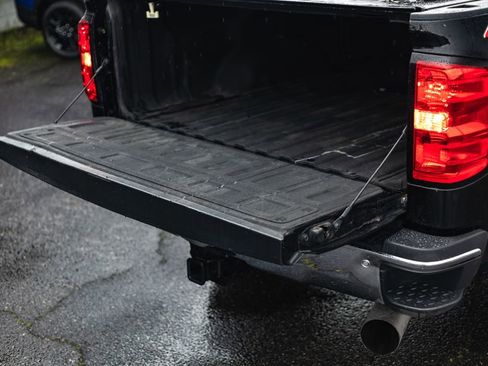 Used 2019 Chevrolet Silverado 2500 LTZ w/ Duramax Plus Package image 11