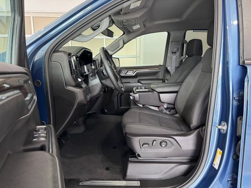Certified 2024 Chevrolet Silverado 1500 LT AWD/4WD image 7
