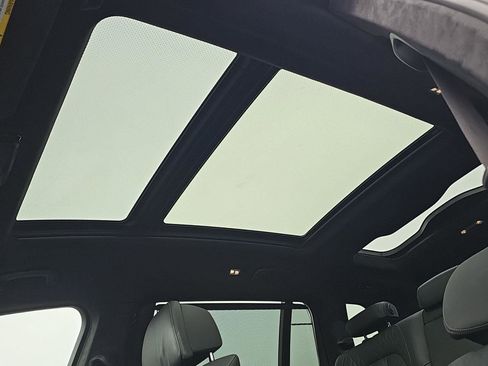 Used 2023 BMW X7 M60i w/ Executive Package image 24