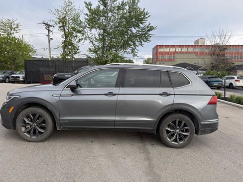 Used 2022 Volkswagen Tiguan SE AWD/4WD image 6