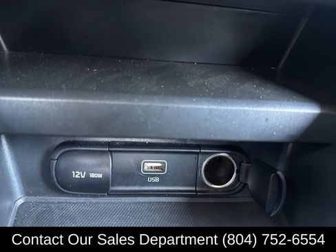 Used 2025 Kia Soul LX w/ LX Technology Package image 21