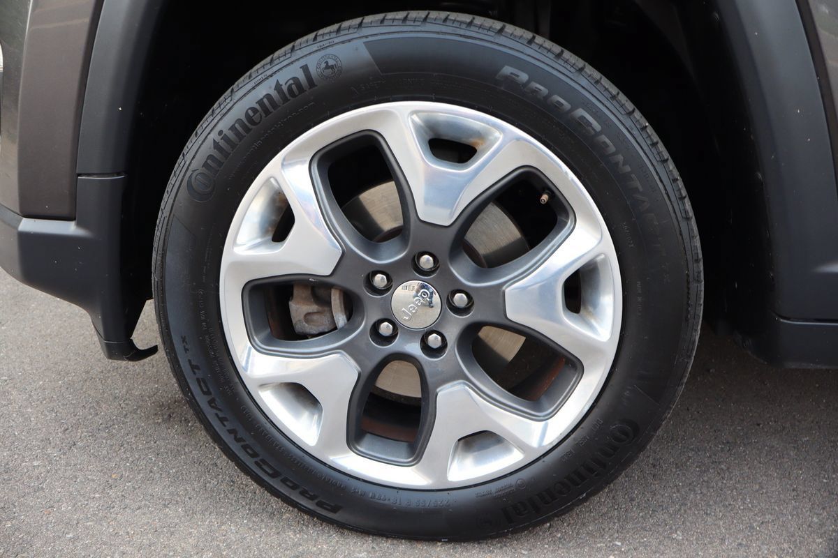 Used 2019 Jeep Compass Limited AWD/4WD image 42