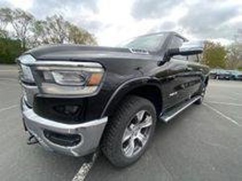 Used 2019 RAM 1500 Laramie AWD/4WD image 11