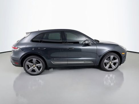 Certified 2023 Porsche Macan AWD/4WD image 8