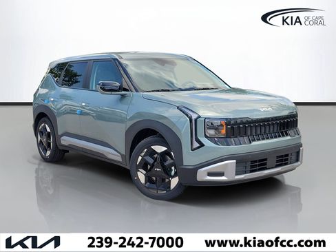 New 2027 Kia Seltos S FWD image 1