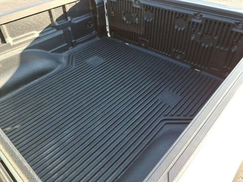 Certified 2022 Nissan Frontier PRO-4X image 30