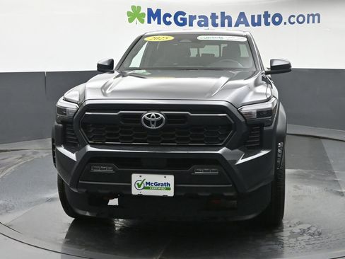 Used 2025 Toyota Tacoma TRD Off-Road w/ TRD Off Road Upgrade Package AWD/4WD image 6