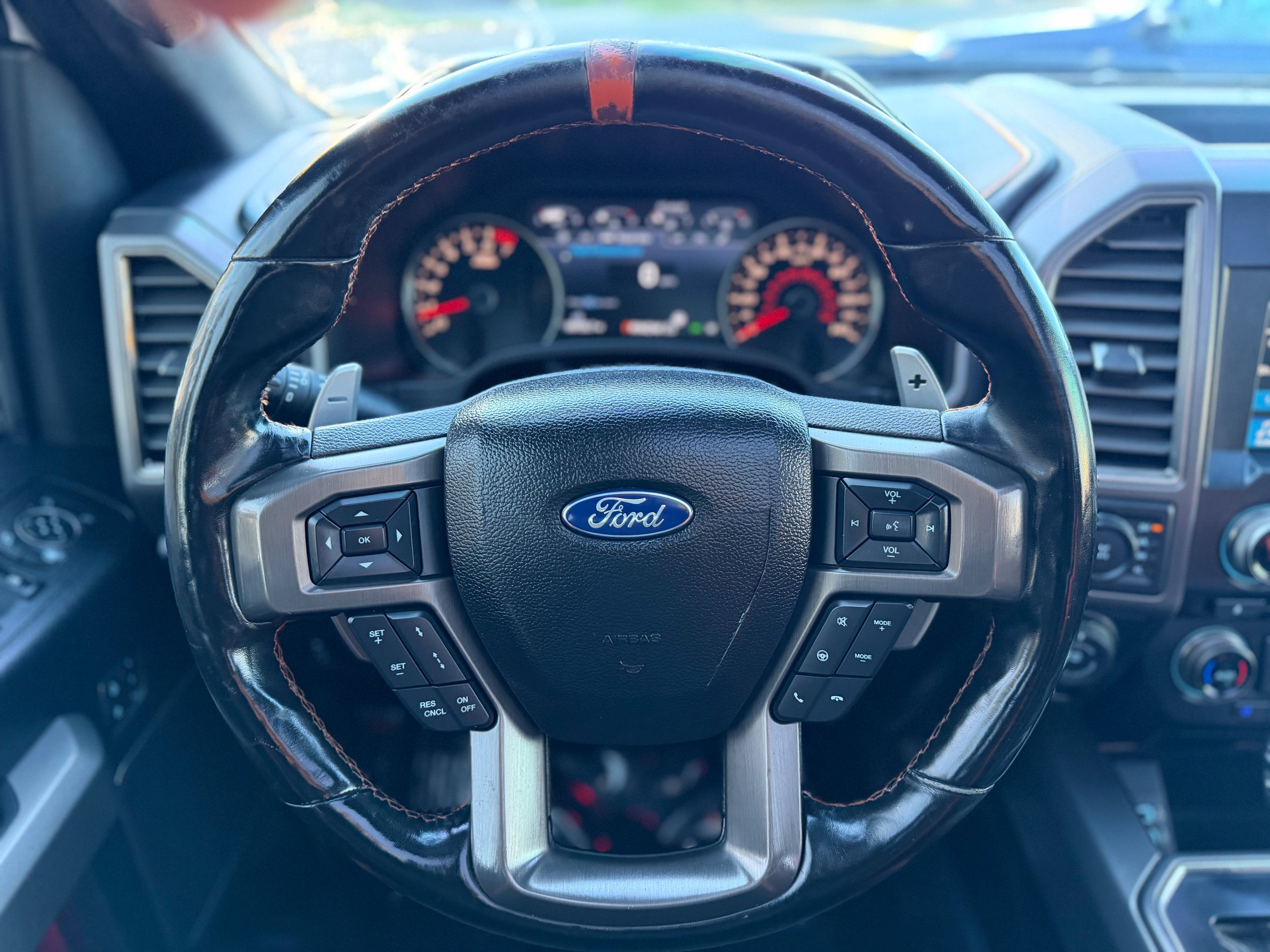 Used 2017 Ford F150 Raptor w/ Equipment Group 802A Luxury AWD/4WD image 26