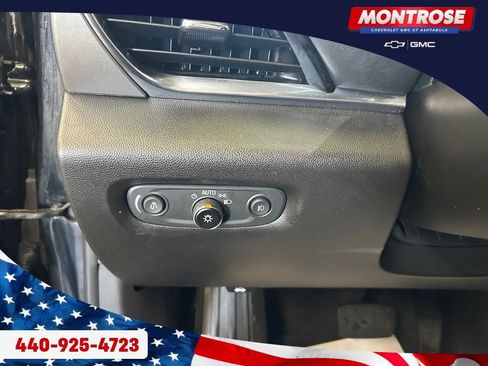 Used 2021 Chevrolet Traverse LT AWD/4WD image 13