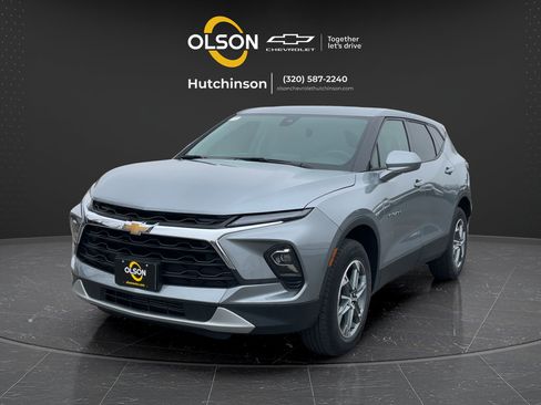 Certified 2025 Chevrolet Blazer LT AWD/4WD image 3