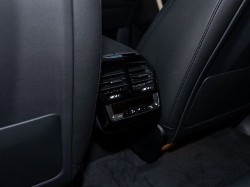 Used 2025 BMW iX xDrive50 w/ Premium Package image 35