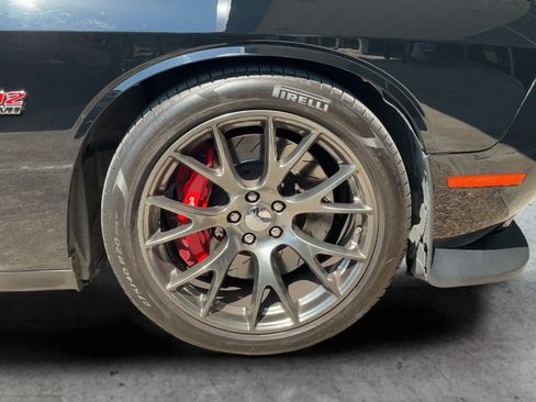 Used 2015 Dodge Challenger SRT w/ Technology Group RWD image 20