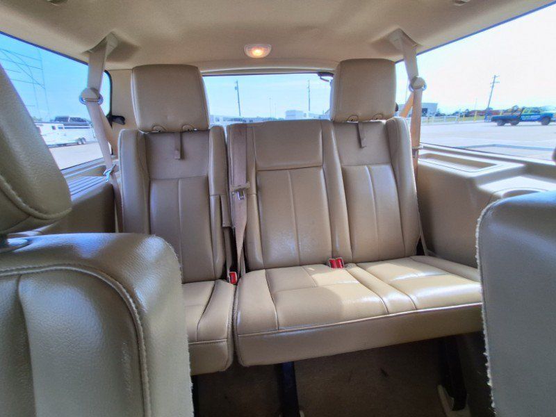 Used 2011 Ford Expedition EL XLT w/ 203A Rapid Spec Order Code AWD/4WD image 17