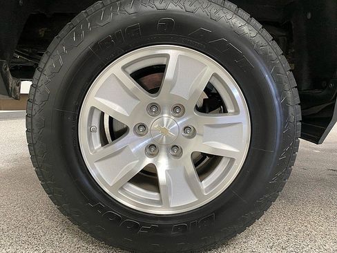 Used 2019 Chevrolet Silverado 1500 LT image 25