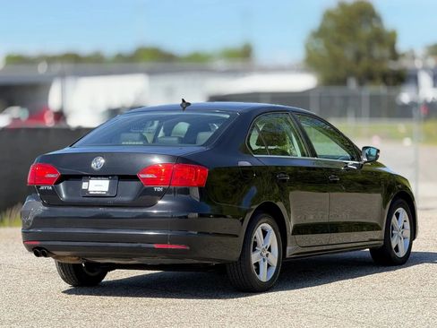 Used 2013 Volkswagen Jetta TDI FWD image 9