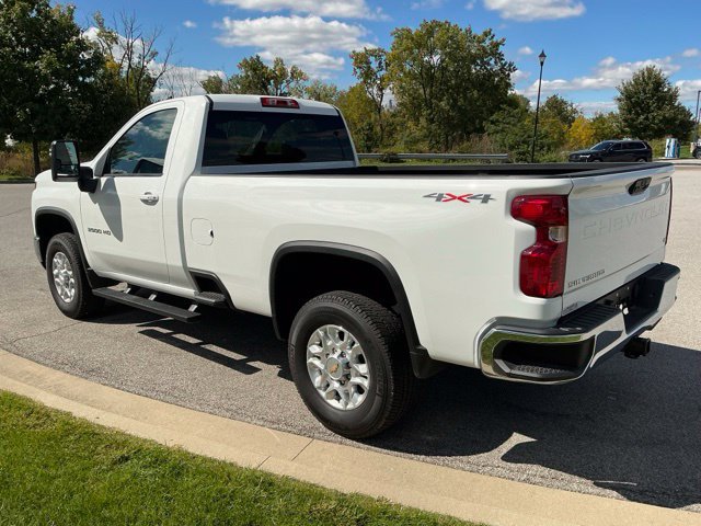 Used 2026 Chevrolet Silverado 3500 LT AWD/4WD image 4