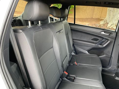 Used 2018 Volkswagen Tiguan SEL w/ R-Line Package image 53