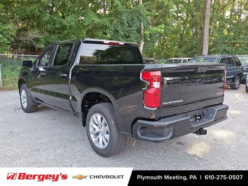 New 2025 Chevrolet Silverado 1500 Custom image 4