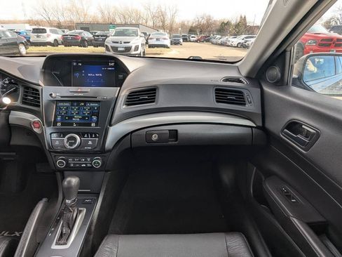 Used 2017 Acura ILX FWD image 18