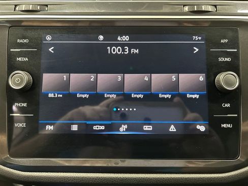 Used 2024 Volkswagen Tiguan SE image 24