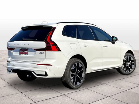 New 2026 Volvo XC60 B5 Plus w/ Climate Package AWD/4WD image 4