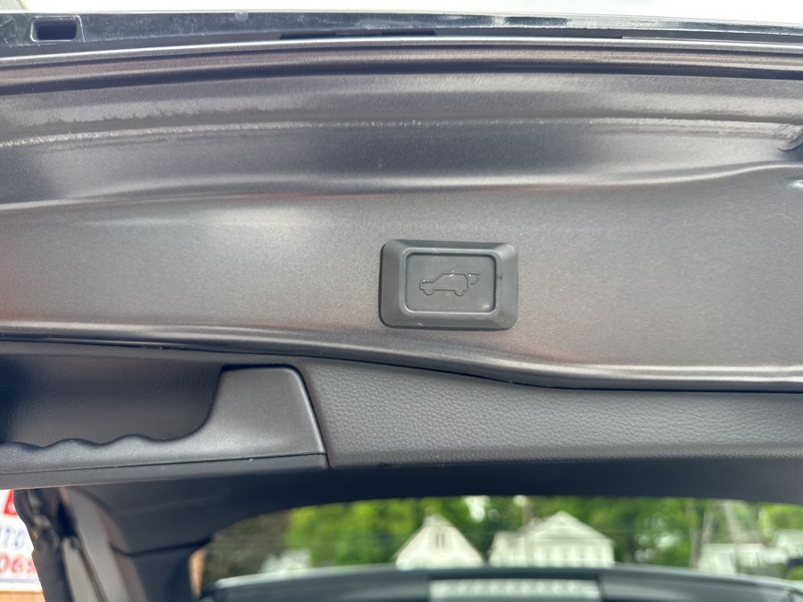 Used 2020 Toyota RAV4 XSE w/ All Weather Liner Package AWD/4WD image 44